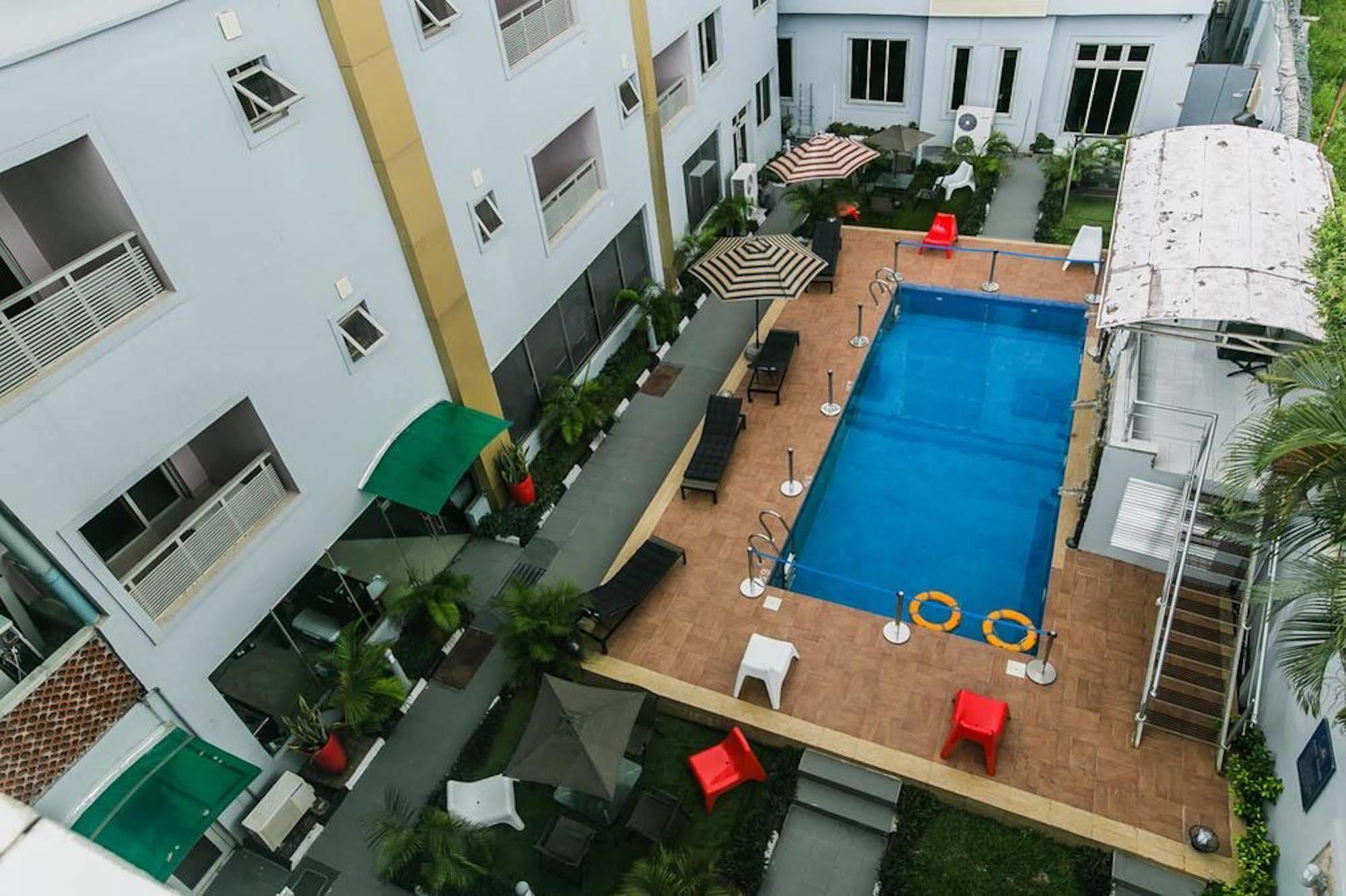 Golfview Suites & Conference Center Ikeja Exterior foto